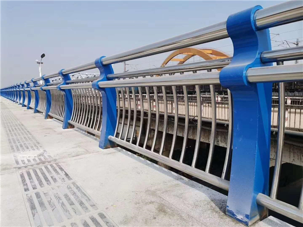 赣州304不锈钢复合管护栏的生产工艺揭秘